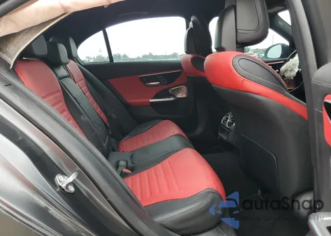 2024 Mercedes-Benz C 300 z USA, uszkodzony, nr VIN W1KAF4GBXRR155221